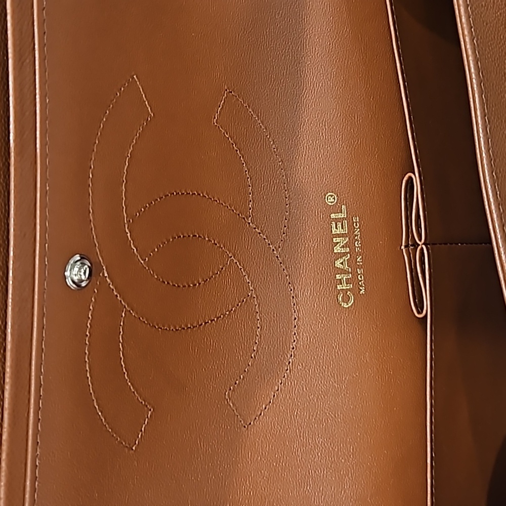 BNIB Jumbo Caviar Double Flap - Picture 7 of 8